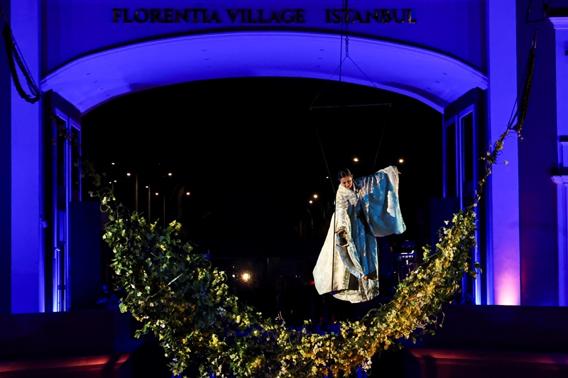 Türkiye�nin �lk Lüks Designer Outlet�i FLORENTIA VILLAGE Görkemli Bir Törenle �lk Misafirlerini A��rlad�  